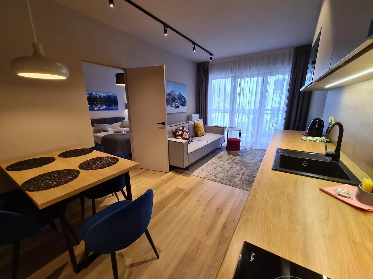 Apartament D2 Karpatia - 5D Apartamenty Karpacz 0*,  Polska